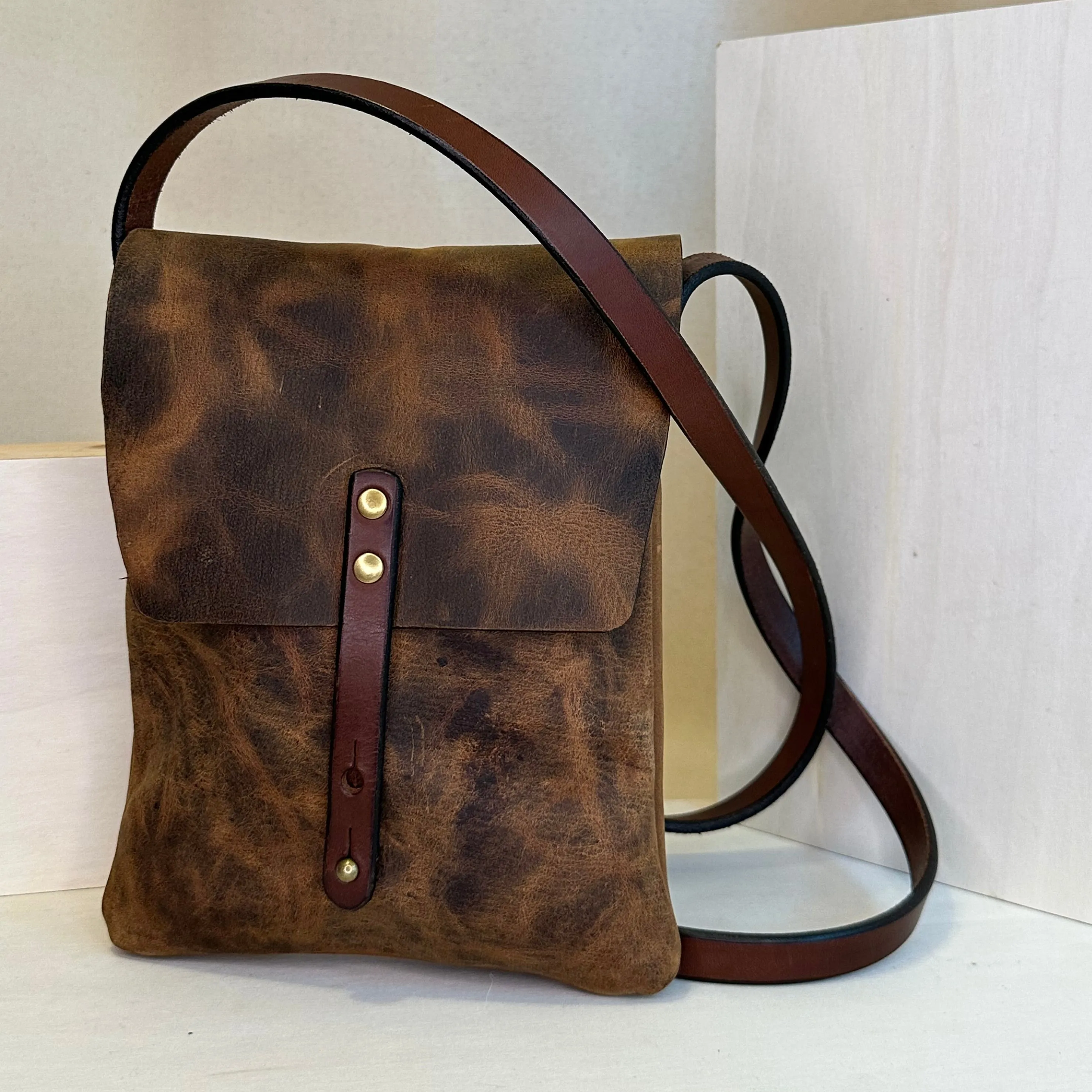 Brown Pull Up Essential Cross Body Bag