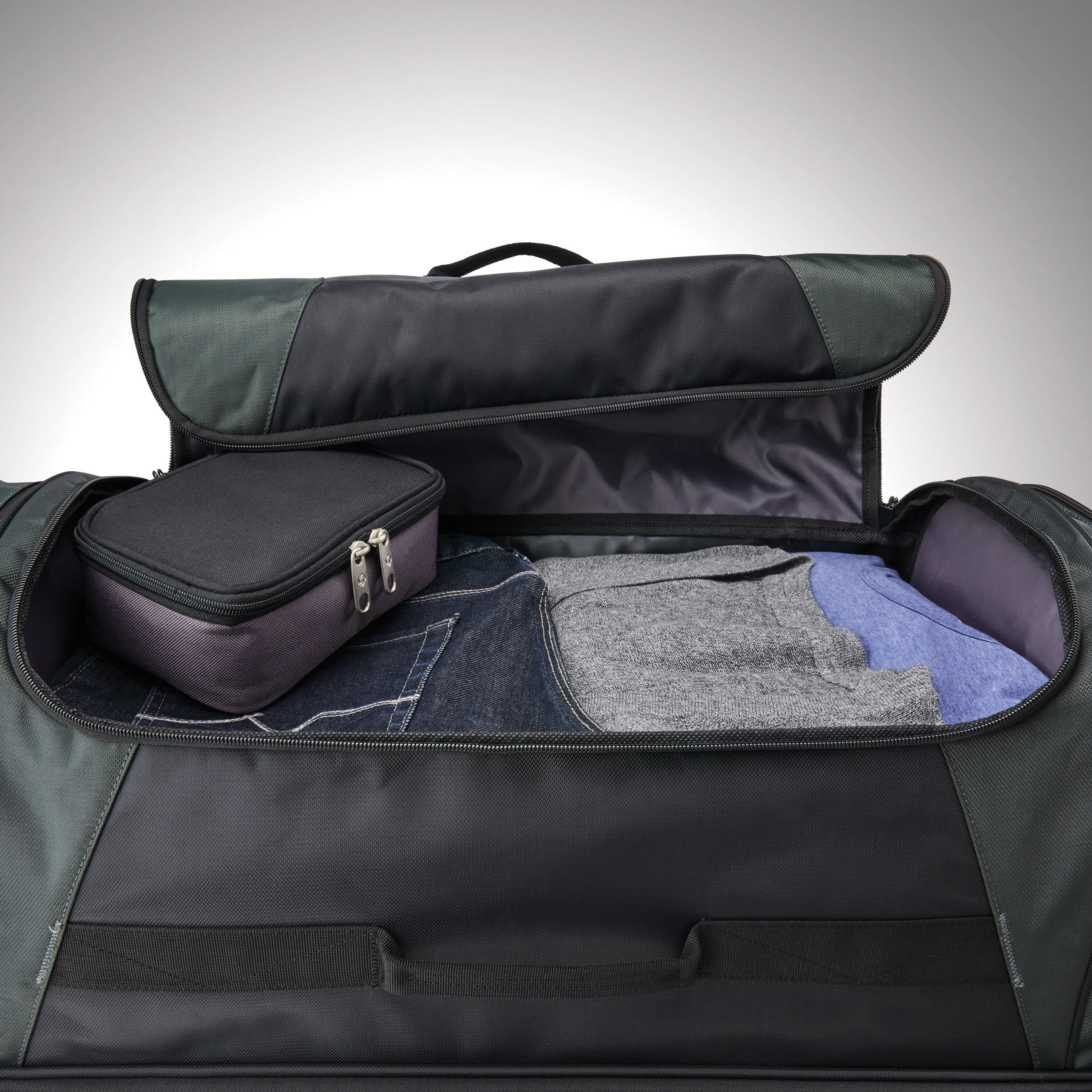 Samsonite Andante 2 22" Wheeled Duffel Riverrock/Black