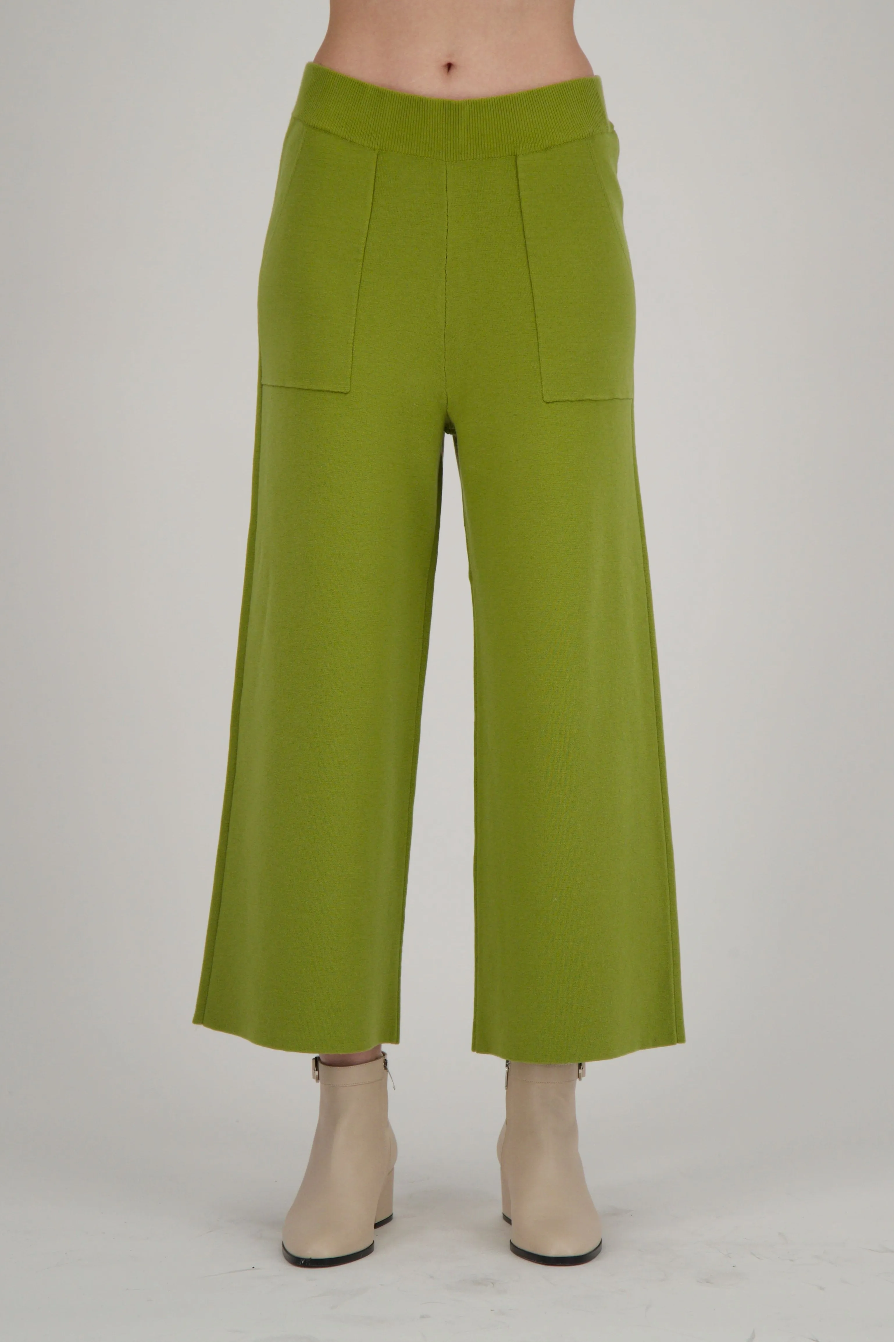 Wide Leg Patch Pocket Knit Pant